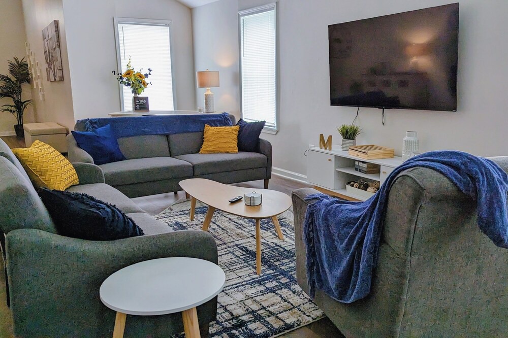 Photo of Livingroom in Uptown