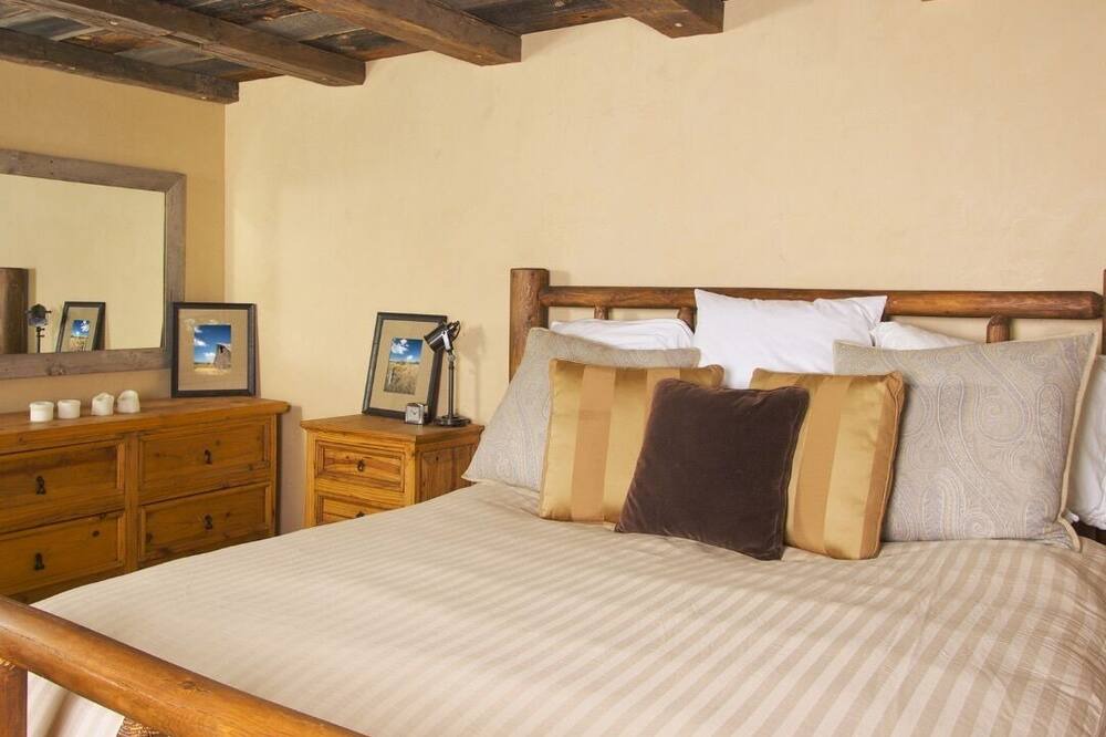 Photo of Bedroom in Northlake