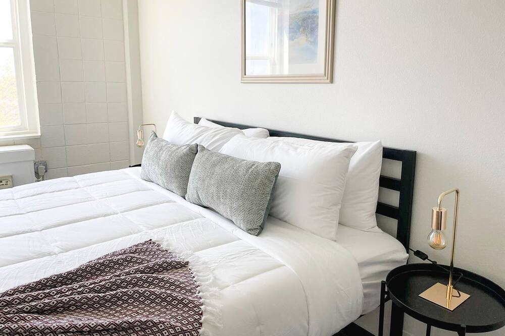 Photo of Bedroom in Corryville