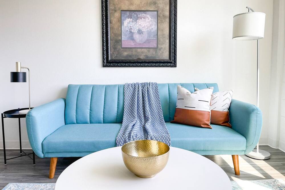 Photo of Livingroom in Corryville