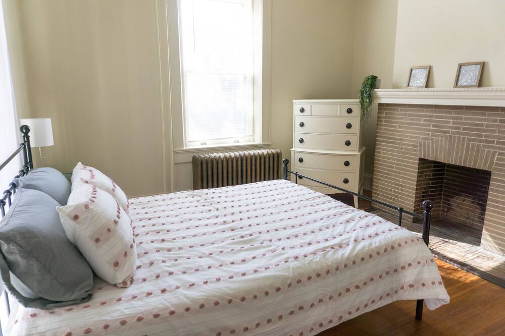 Photo of Bedroom in Charles Town