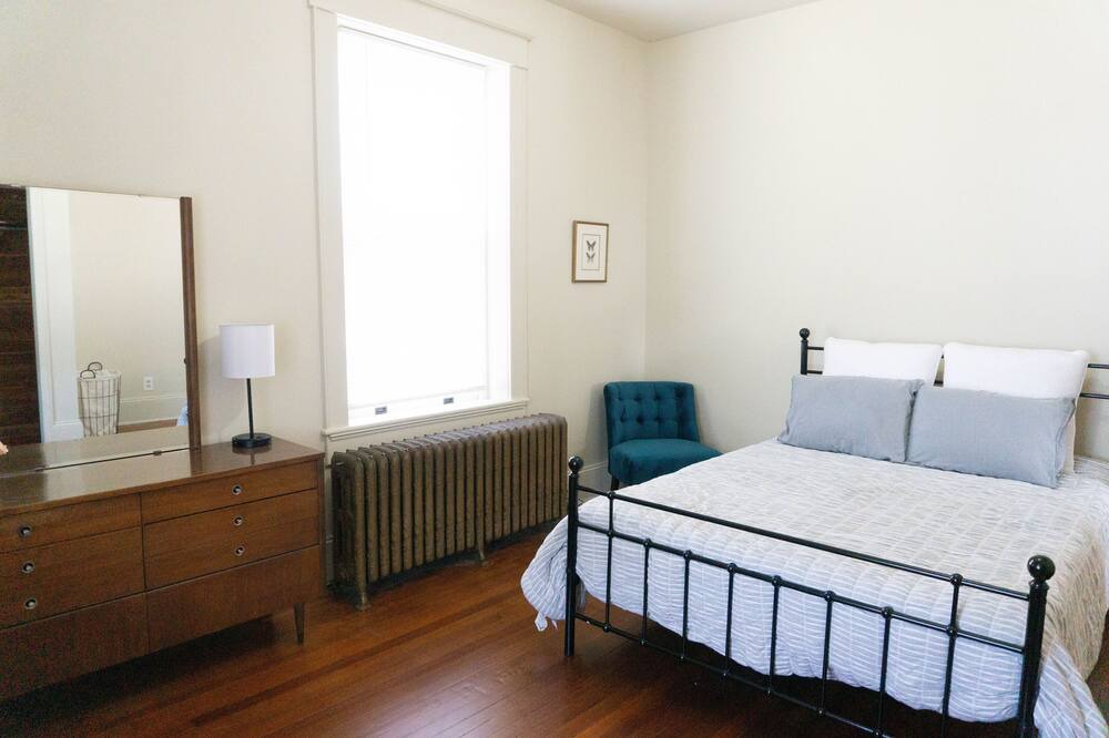 Photo of Bedroom in Charles Town