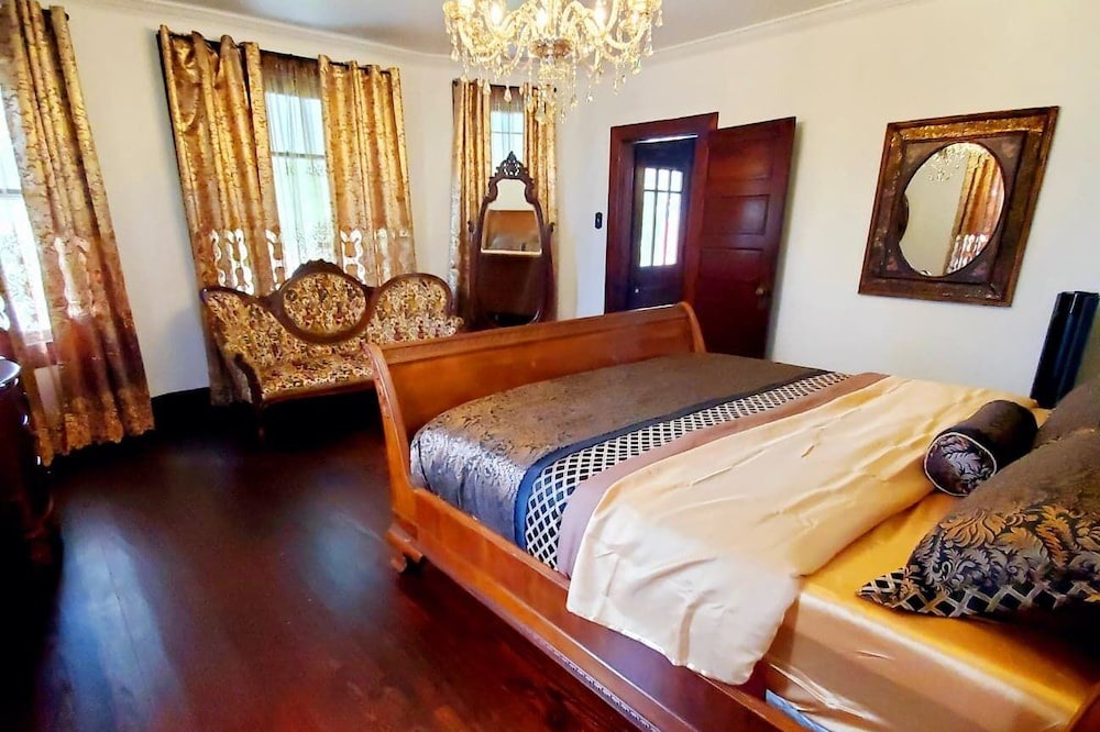 Photo of Bedroom in Mc Dougal
