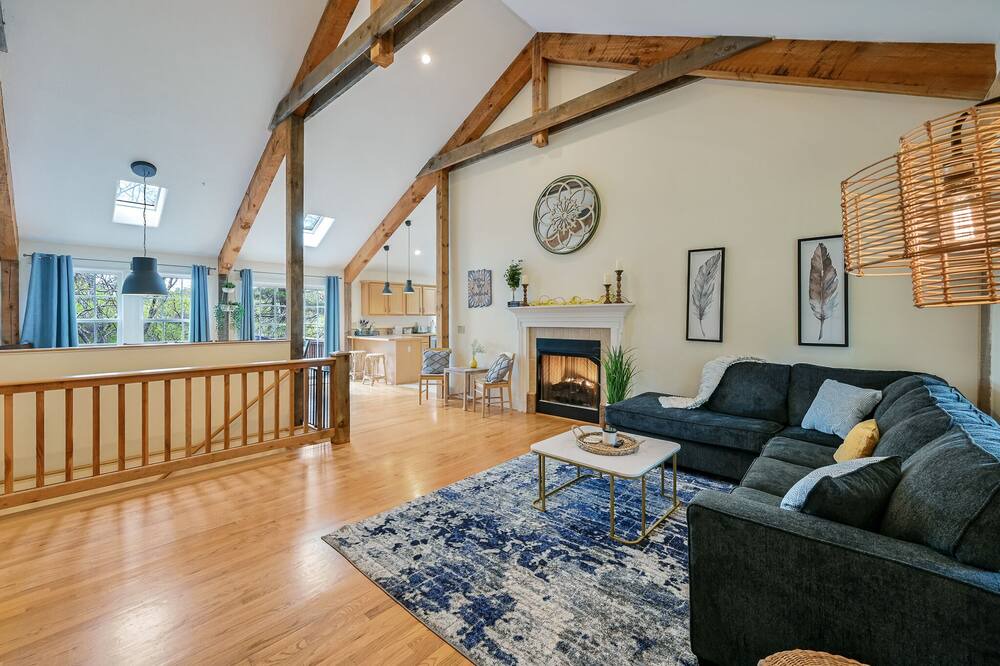 Photo of Livingroom in Fletcher