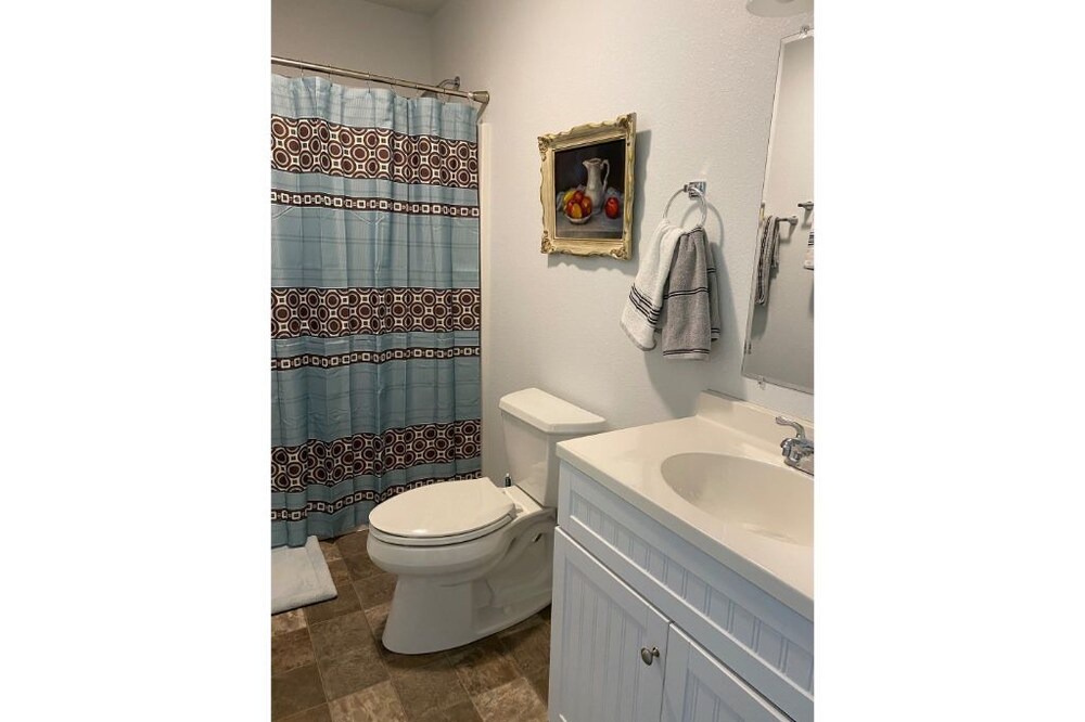 Photo of Bathroom in Seymour