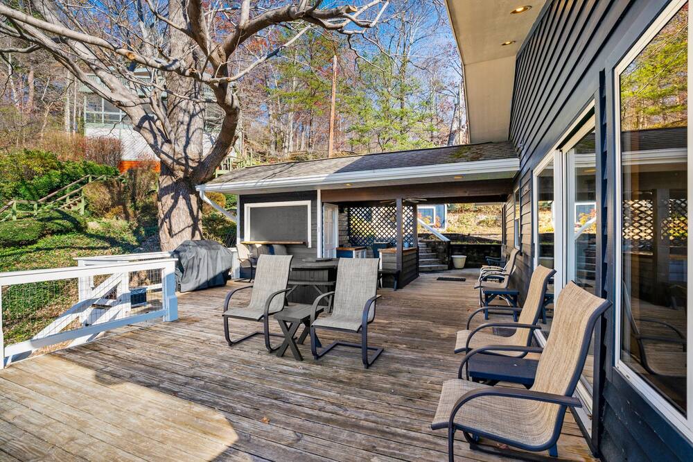 Photo of Patio Balcony in Sunset Cove