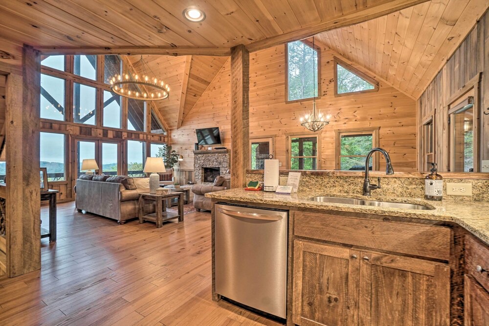 Photo of Kitchen in Ridges Over the Lake