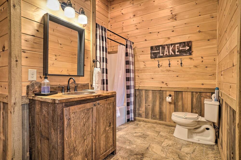 Photo of Bathroom in Ridges Over the Lake