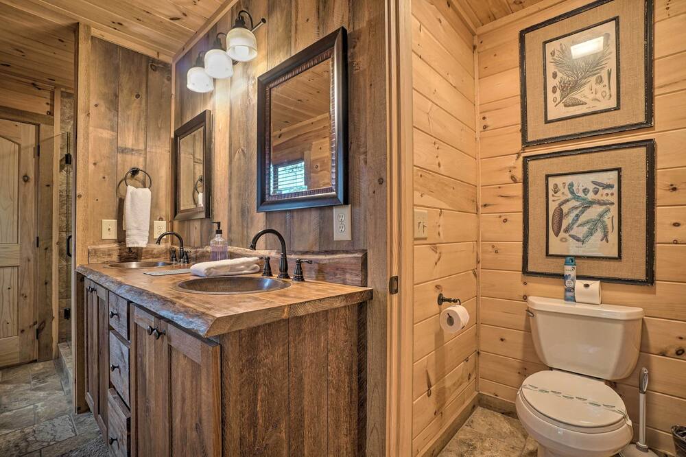 Photo of Bathroom in Ridges Over the Lake