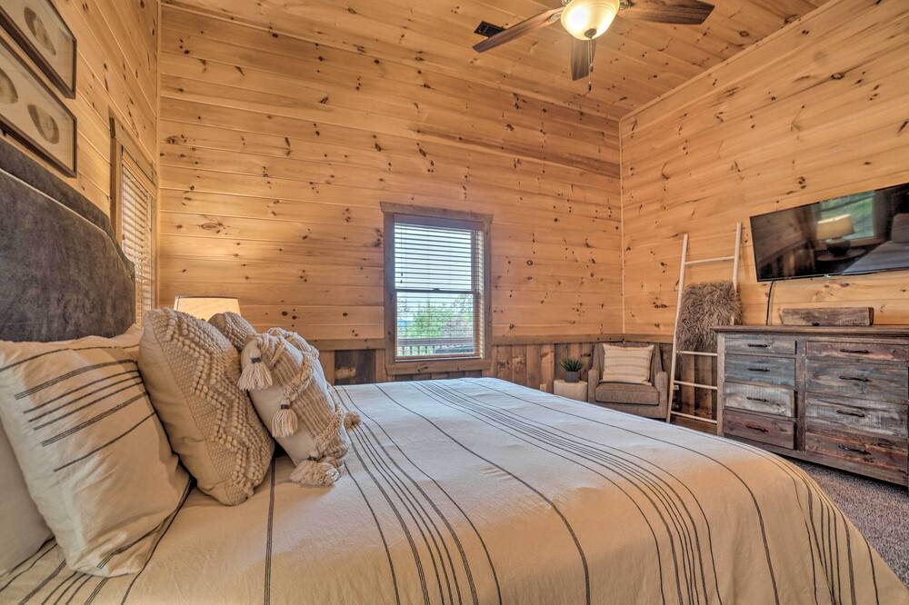 Photo of Bedroom in Ridges Over the Lake
