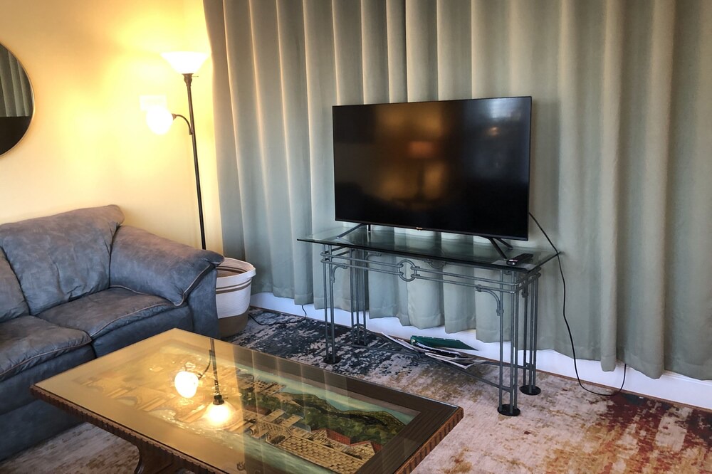 Photo of Livingroom in Green Hills