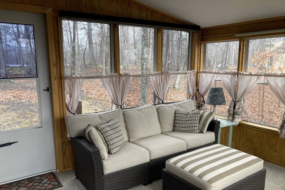 Photo of Livingroom in The Woods