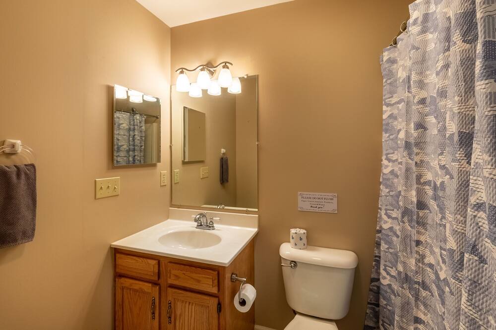 Photo of Bathroom in Whittier