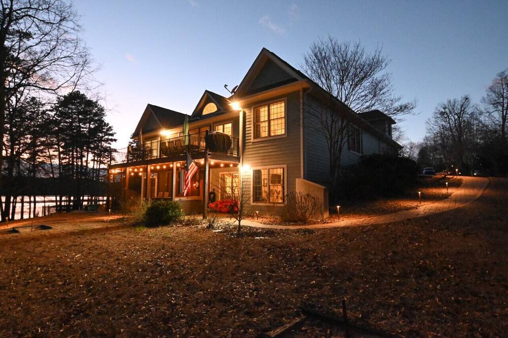 Photo of Others in Toccoa