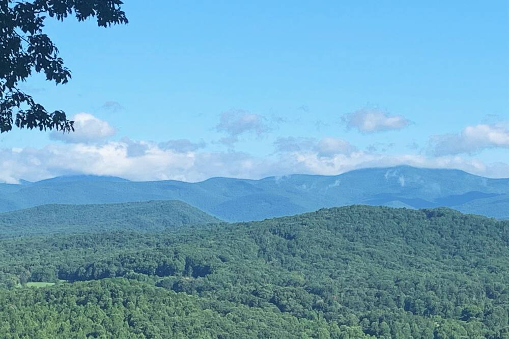 Photo of Others in Clarkesville
