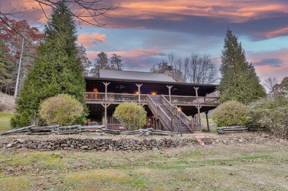 Photo of Outdoor in Raccoon Ridge