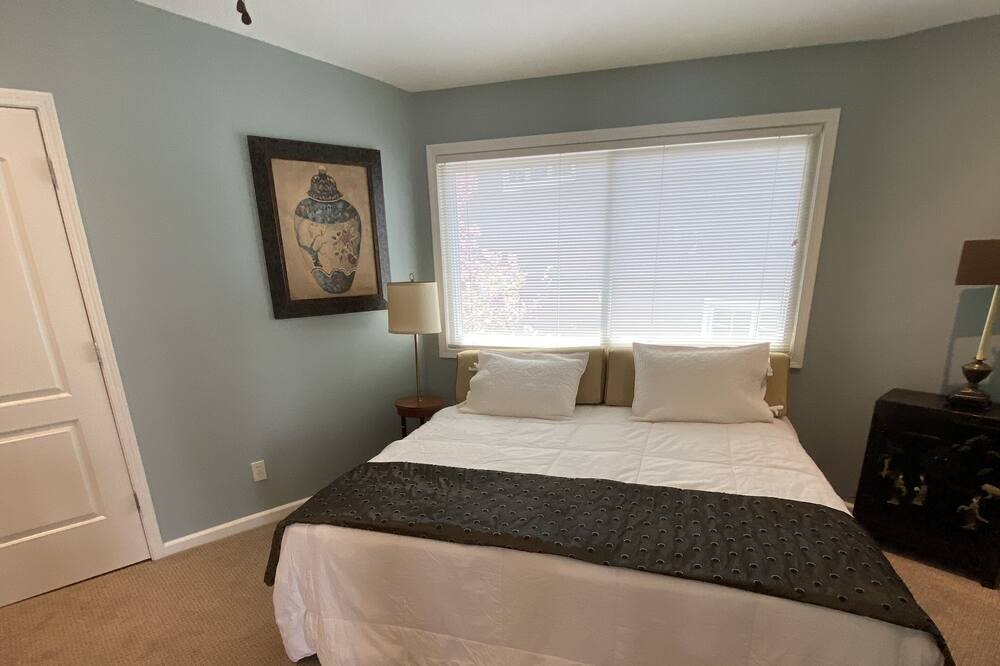 Photo of Bedroom in Prospect