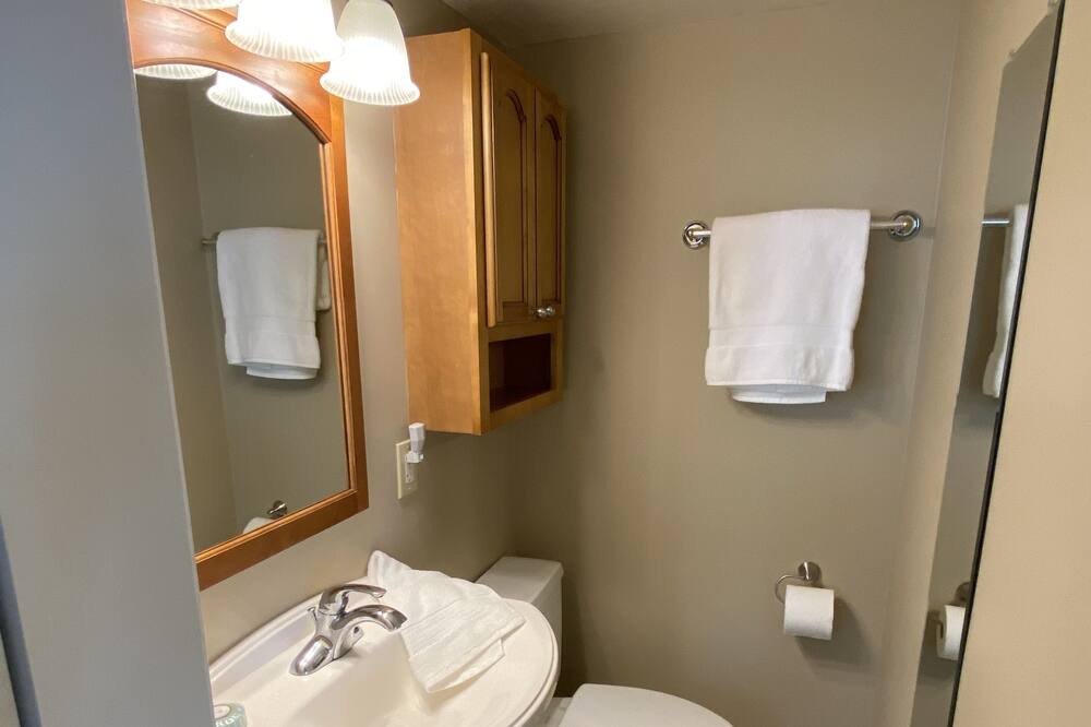 Photo of Bathroom in Prospect