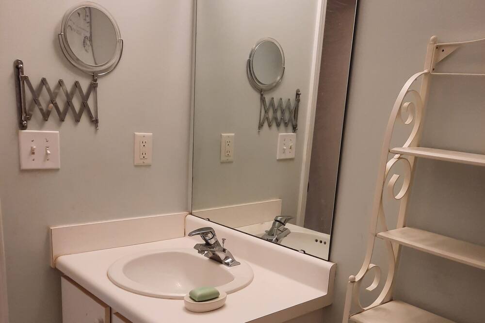 Photo of Bathroom in Apex
