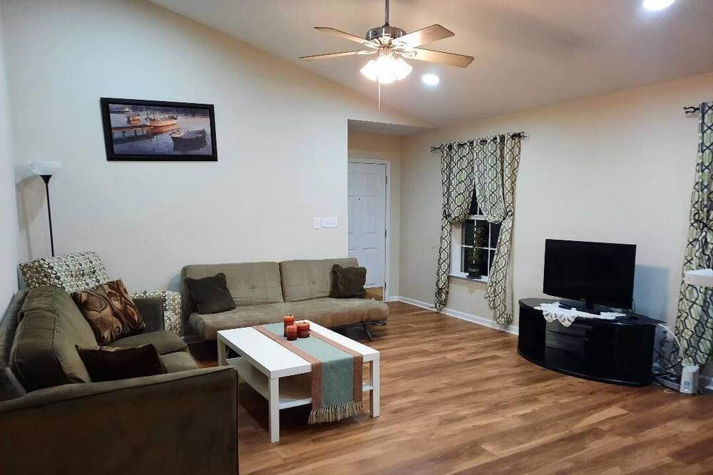 Photo of Livingroom in Apex