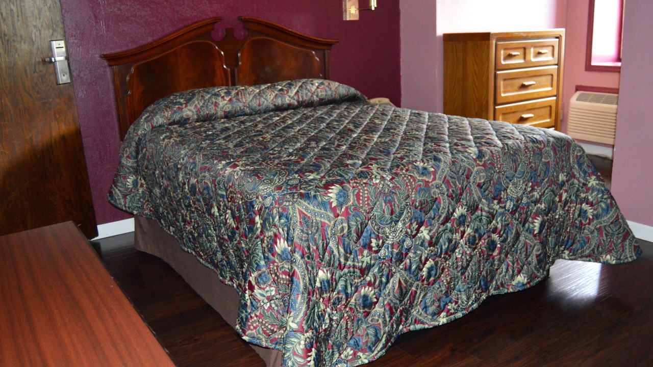 Photo of Bedroom in Claypool Hill