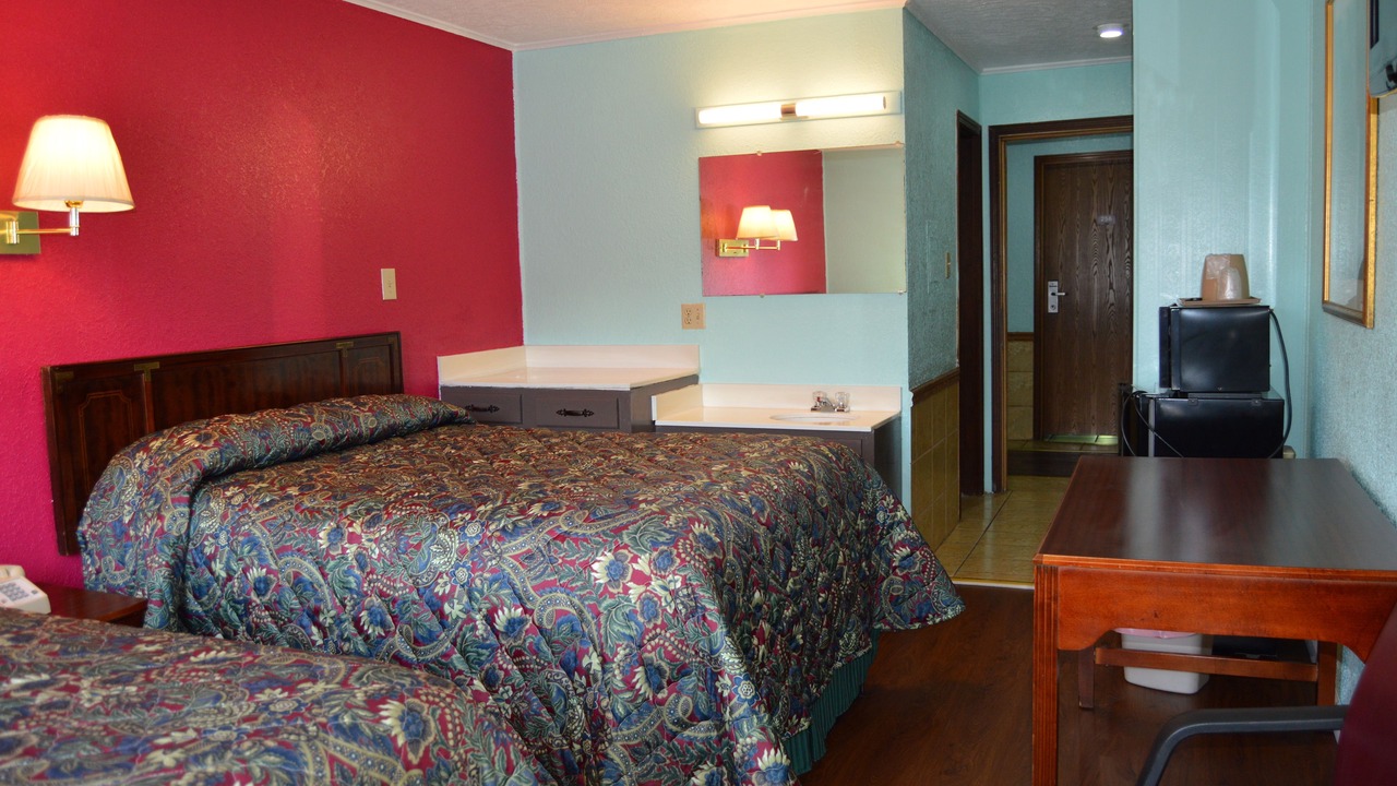 Photo of Bedroom in Claypool Hill