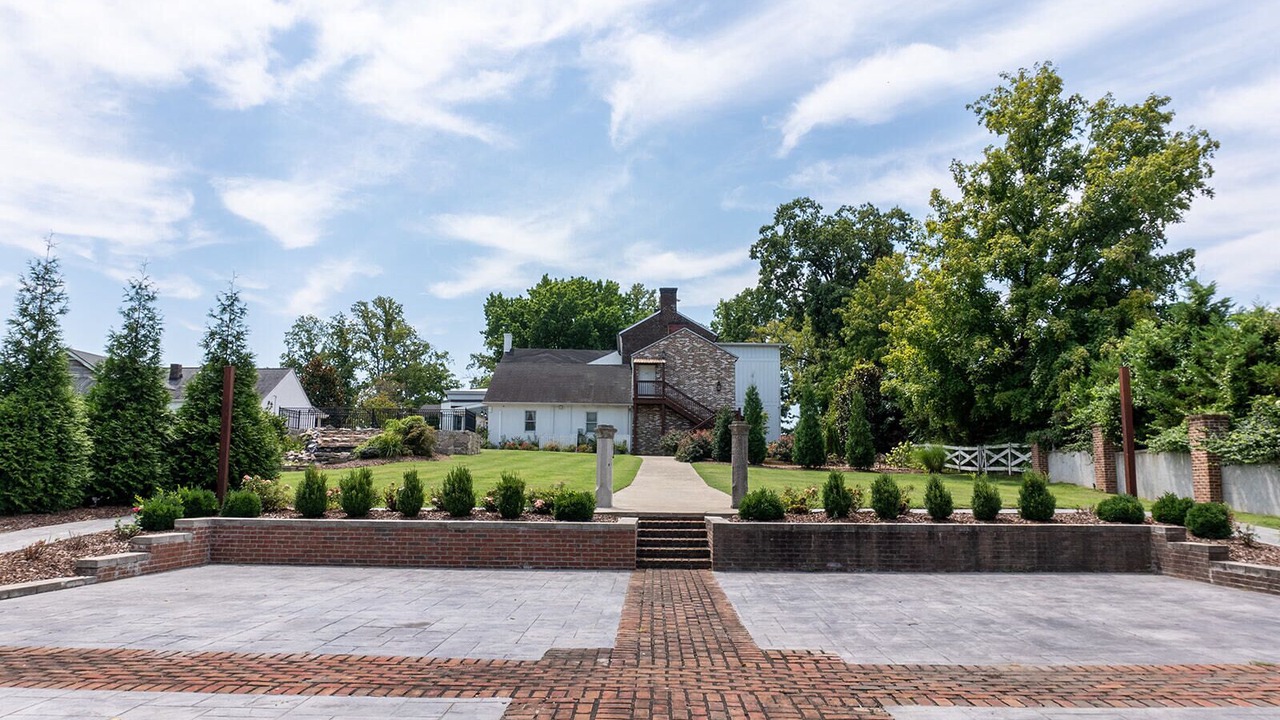 Photo of Outdoor in Donelson