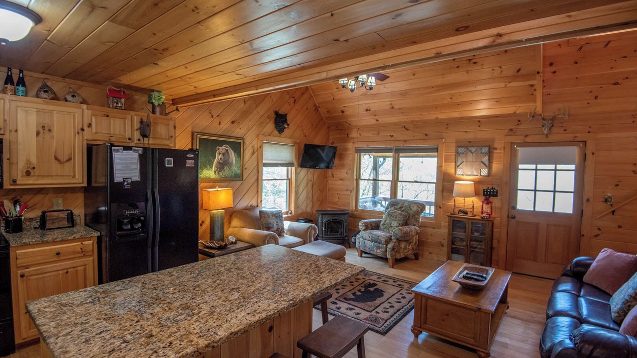 Photo of Livingroom in West Jefferson