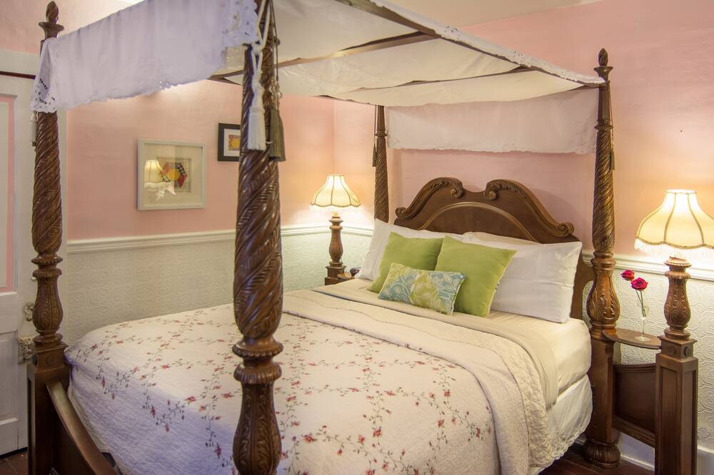 Photo of Bedroom in Arthur