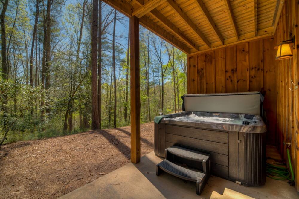 Photo of Outdoor in Cherry Log
