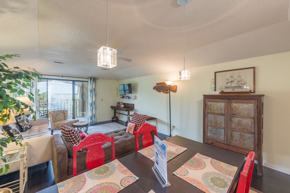 Photo of Livingroom in Saint Helena Island