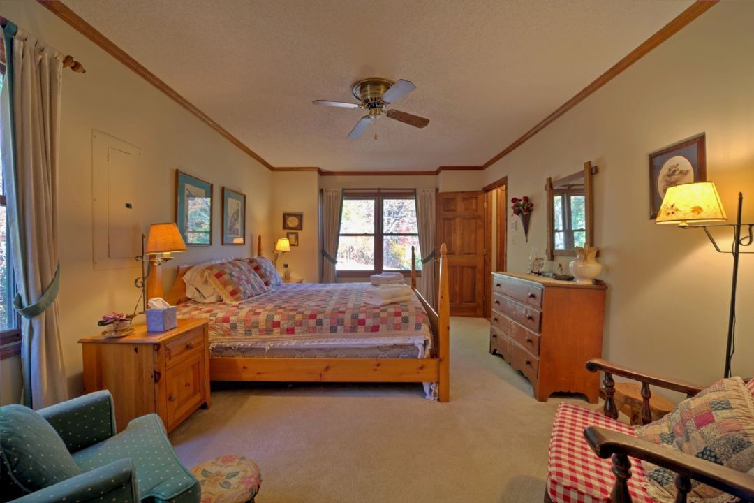 Photo of Others in Weaverville