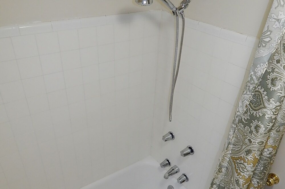 Photo of Bathroom in Midtown