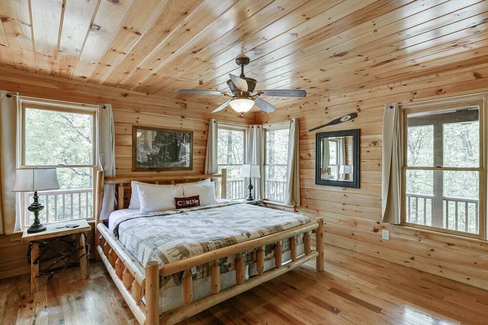 Photo of Bedroom in Cleveland