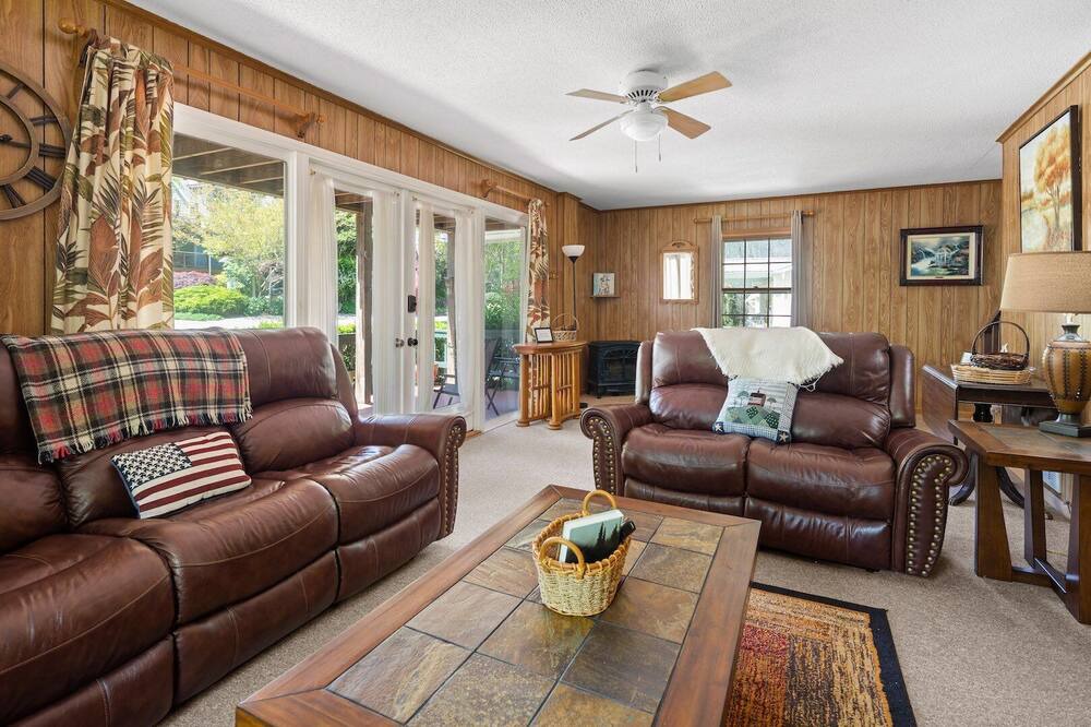 Photo of Bedroom in Sunset Cove