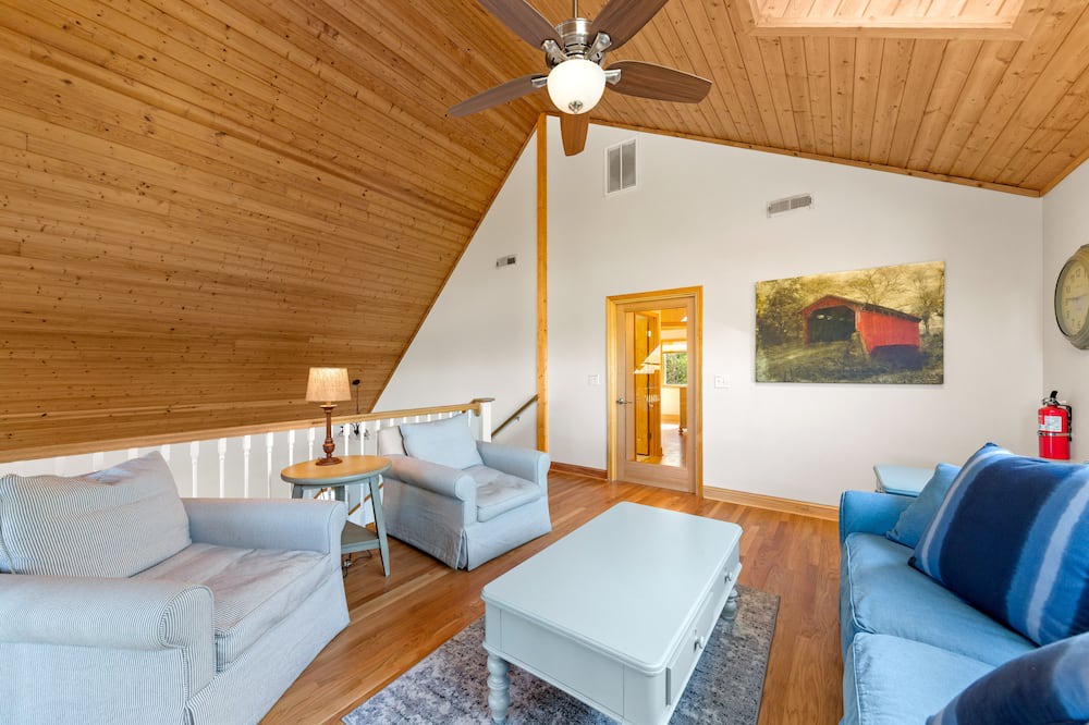 Photo of Livingroom in Sunset Cove