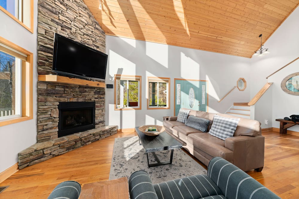 Photo of Bedroom in Sunset Cove
