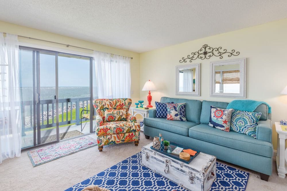Photo of Livingroom in Saint Helena Island