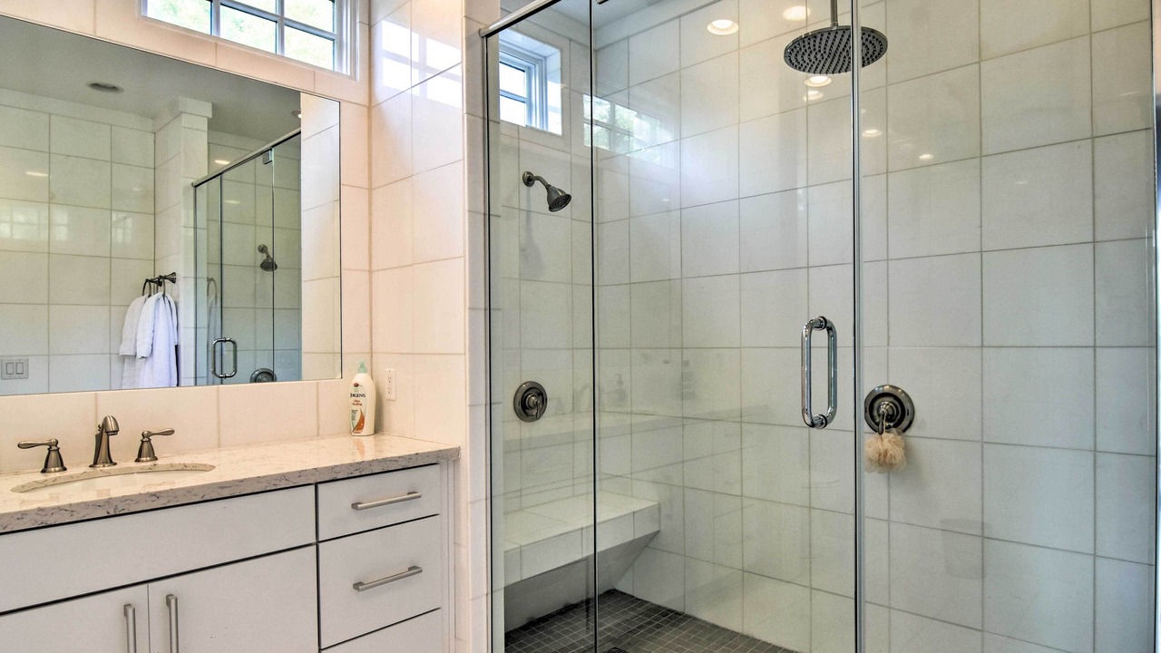 Photo of Bathroom in Robbinsville