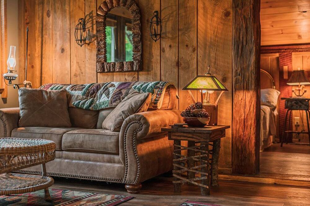 Photo of Livingroom in Laurel Bloomery