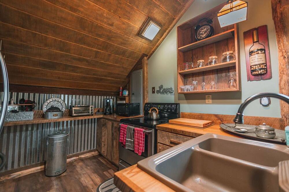 Photo of Kitchen in Laurel Bloomery