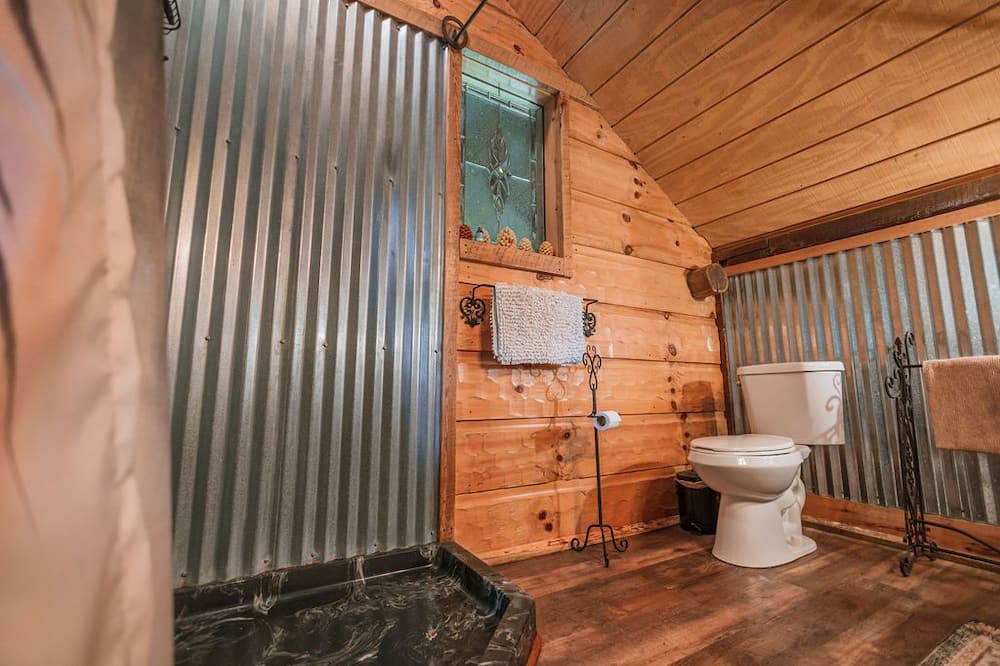 Photo of Bathroom in Laurel Bloomery