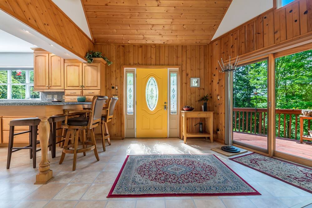 Photo of Livingroom in Mills River