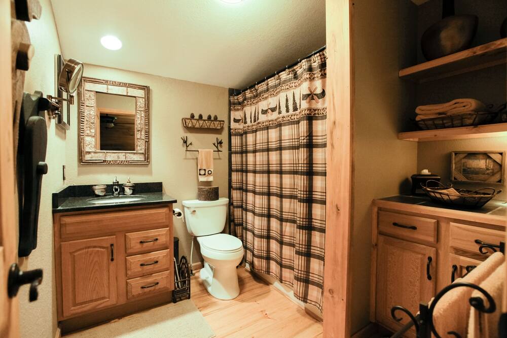 Photo of Bathroom in Banner Elk