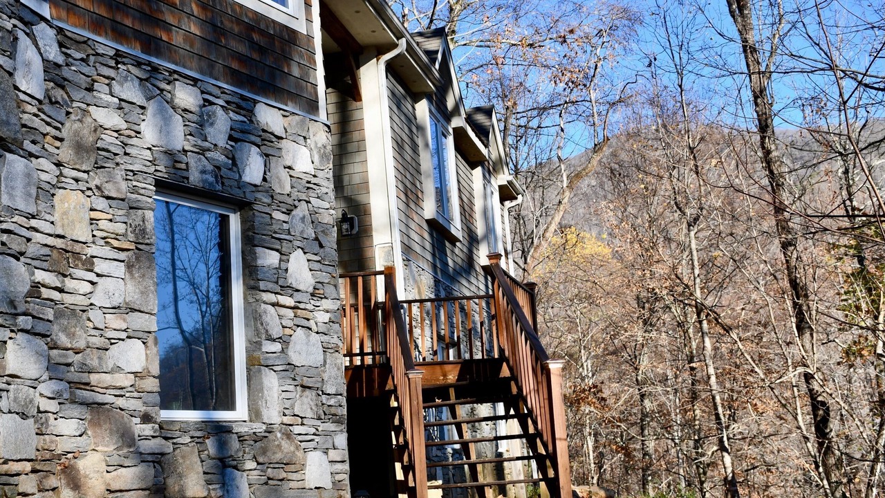 Photo of Outdoor in Laurel Ridge