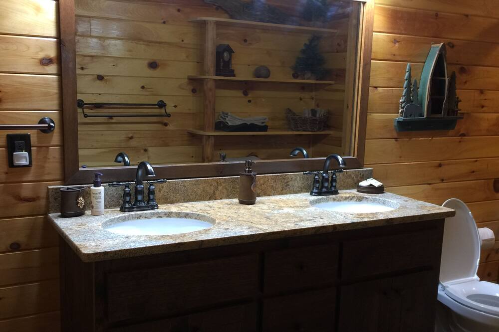 Photo of Bathroom in Butler