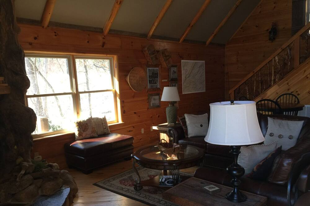 Photo of Livingroom in Butler