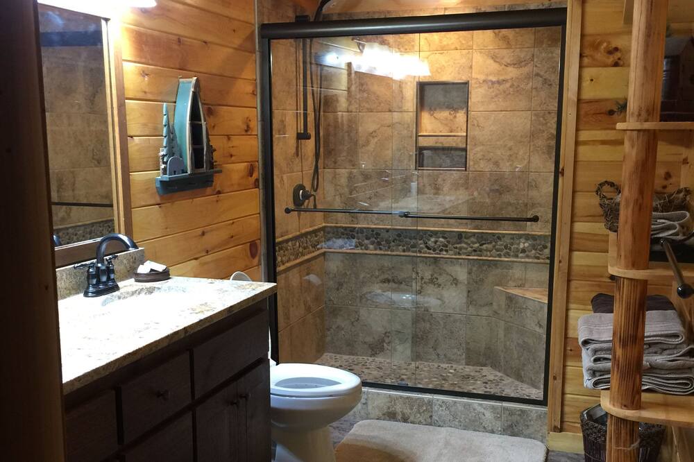 Photo of Bathroom in Butler