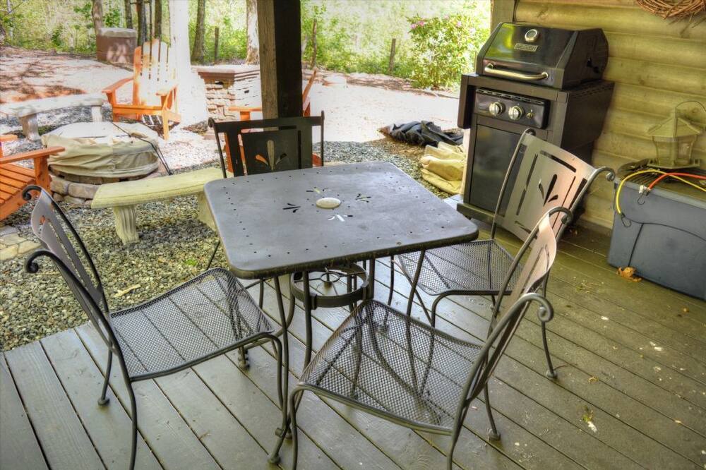 Photo of Outdoor in West Jefferson