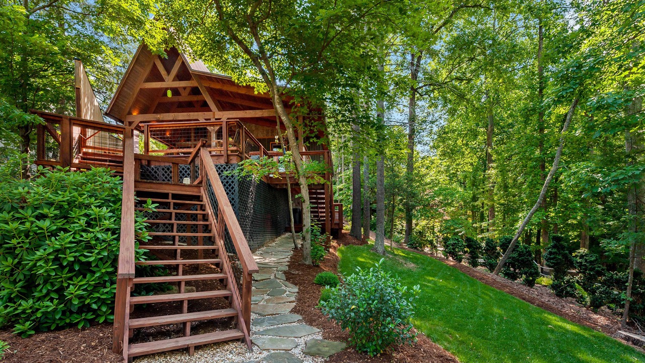 Photo of Outdoor in Morganton